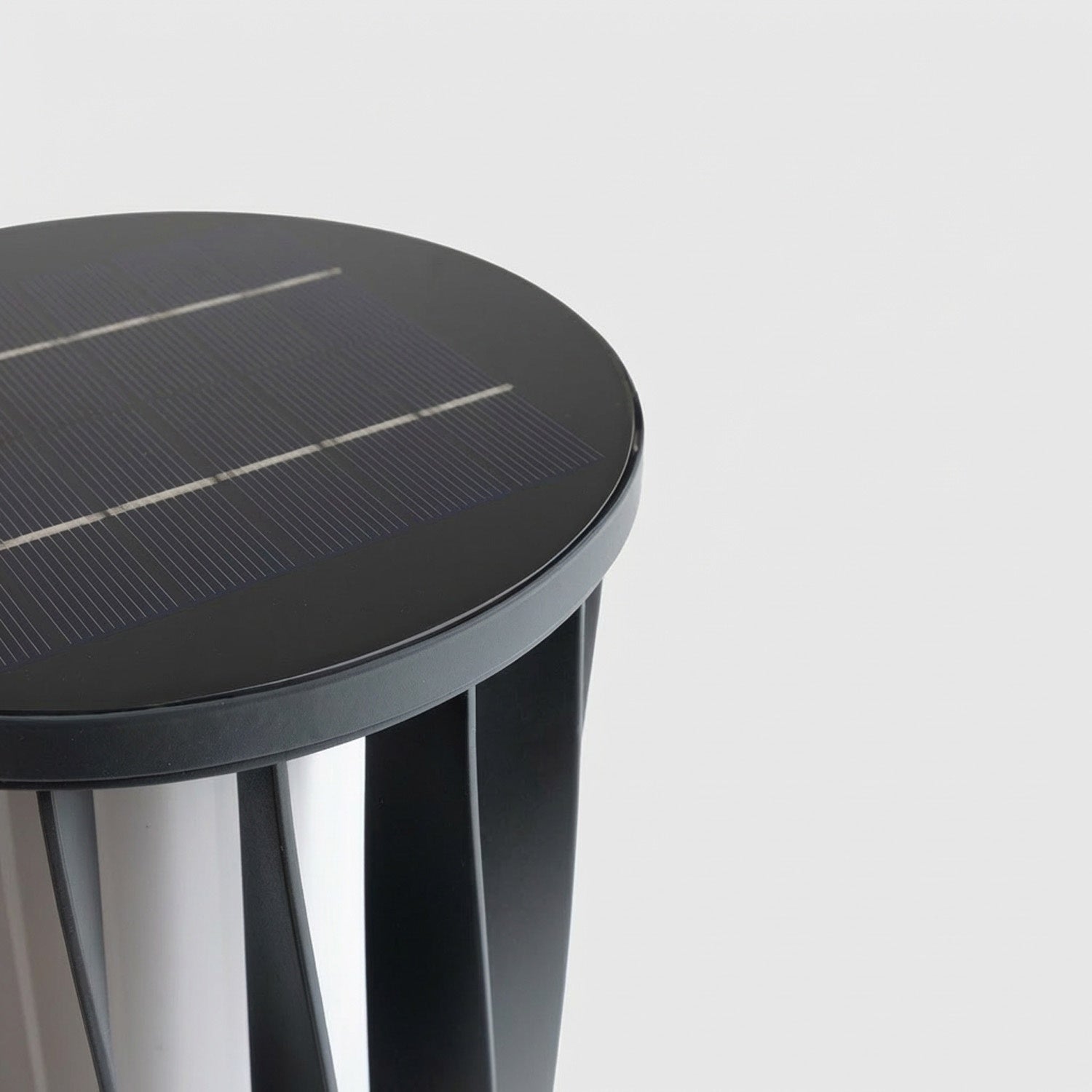 Helira Stainless Steel Solar LED Garden Lamp