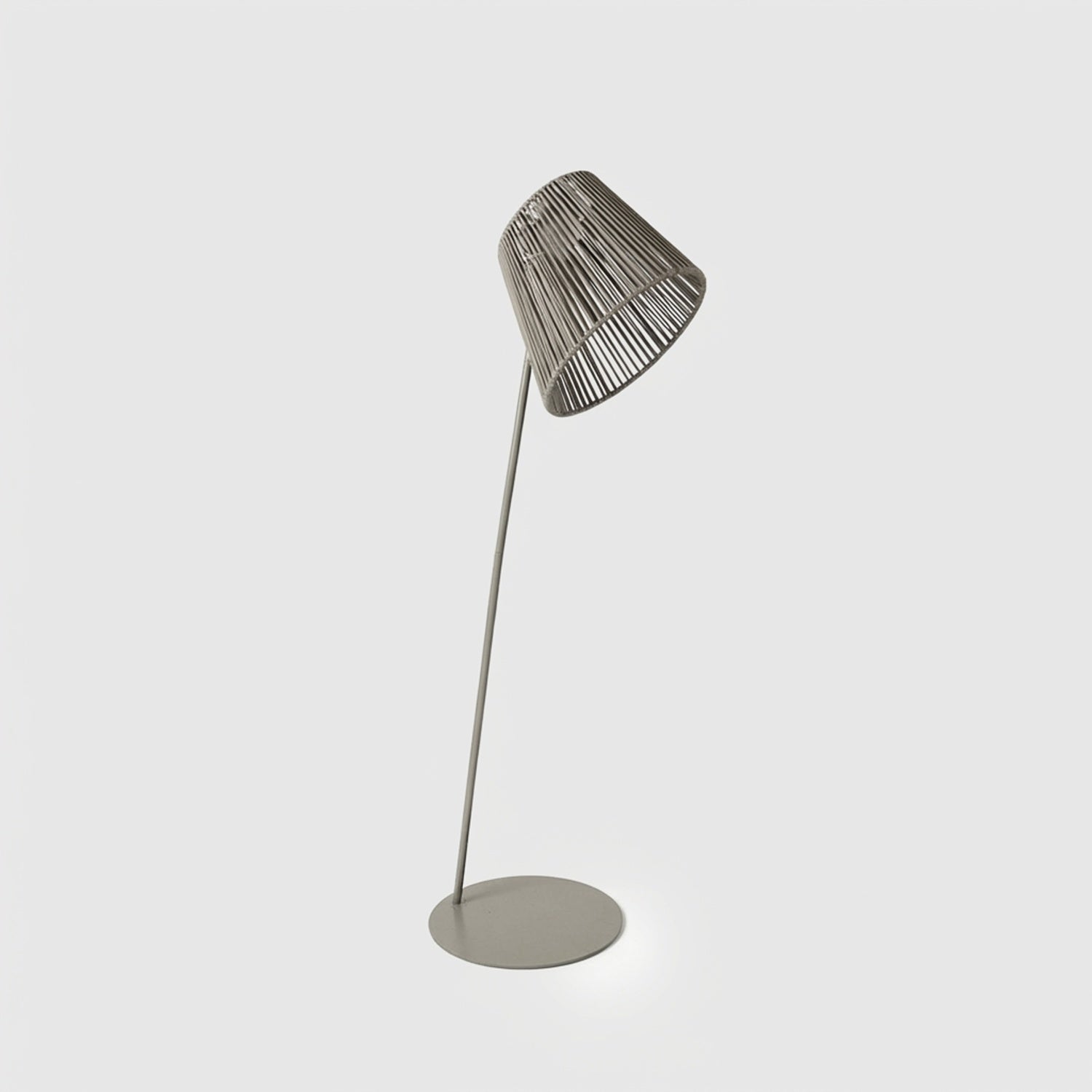 Ropelle Outdoor Solar Lamp