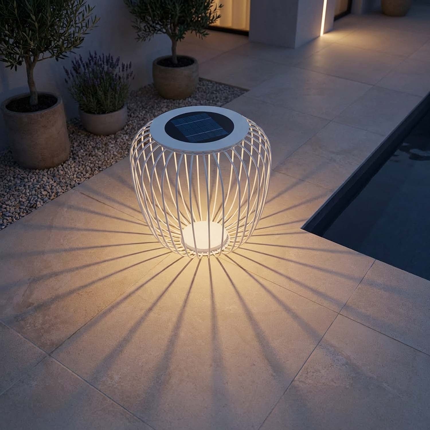 Spheria Solar Globe Light