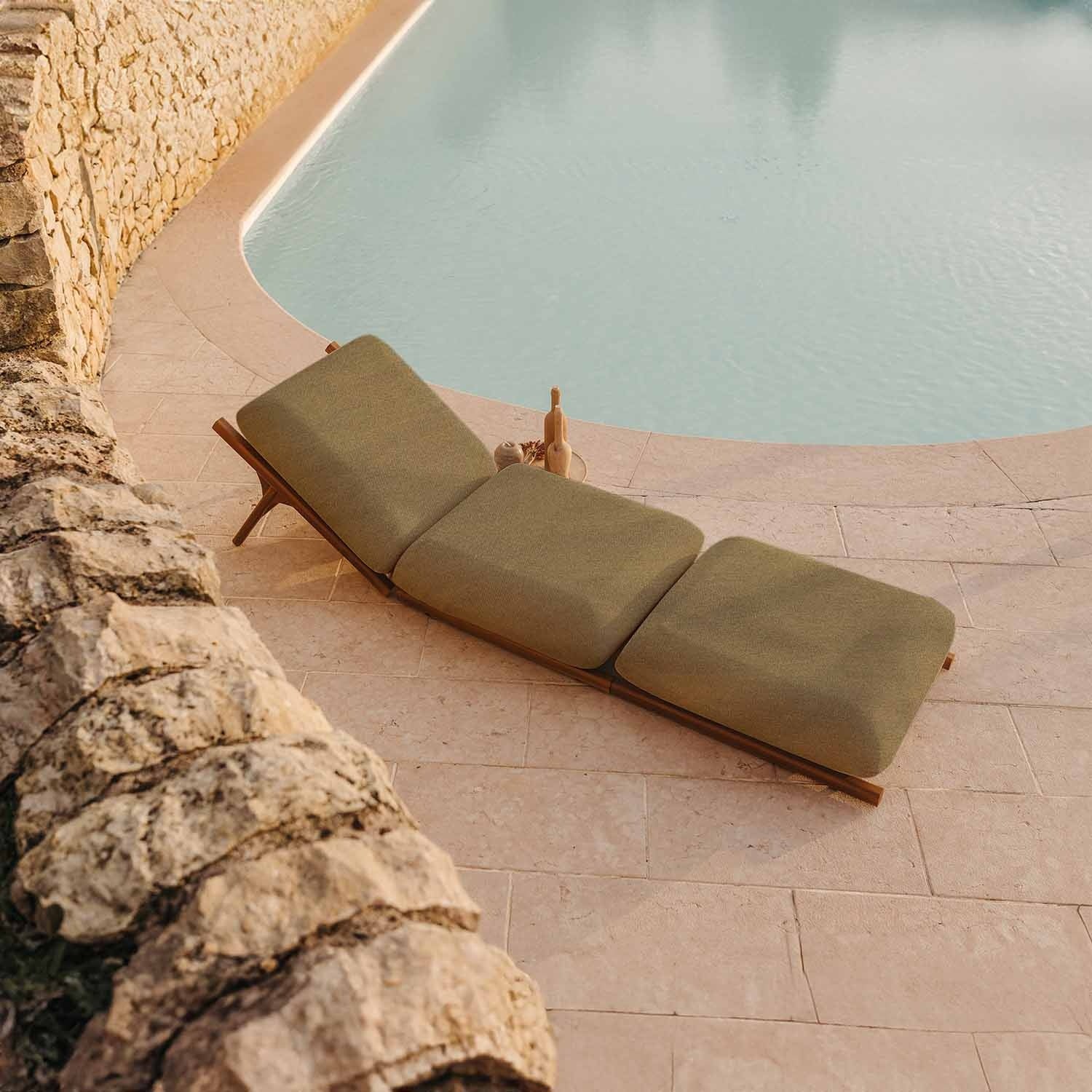 Tuga: Teak Sun Lounger