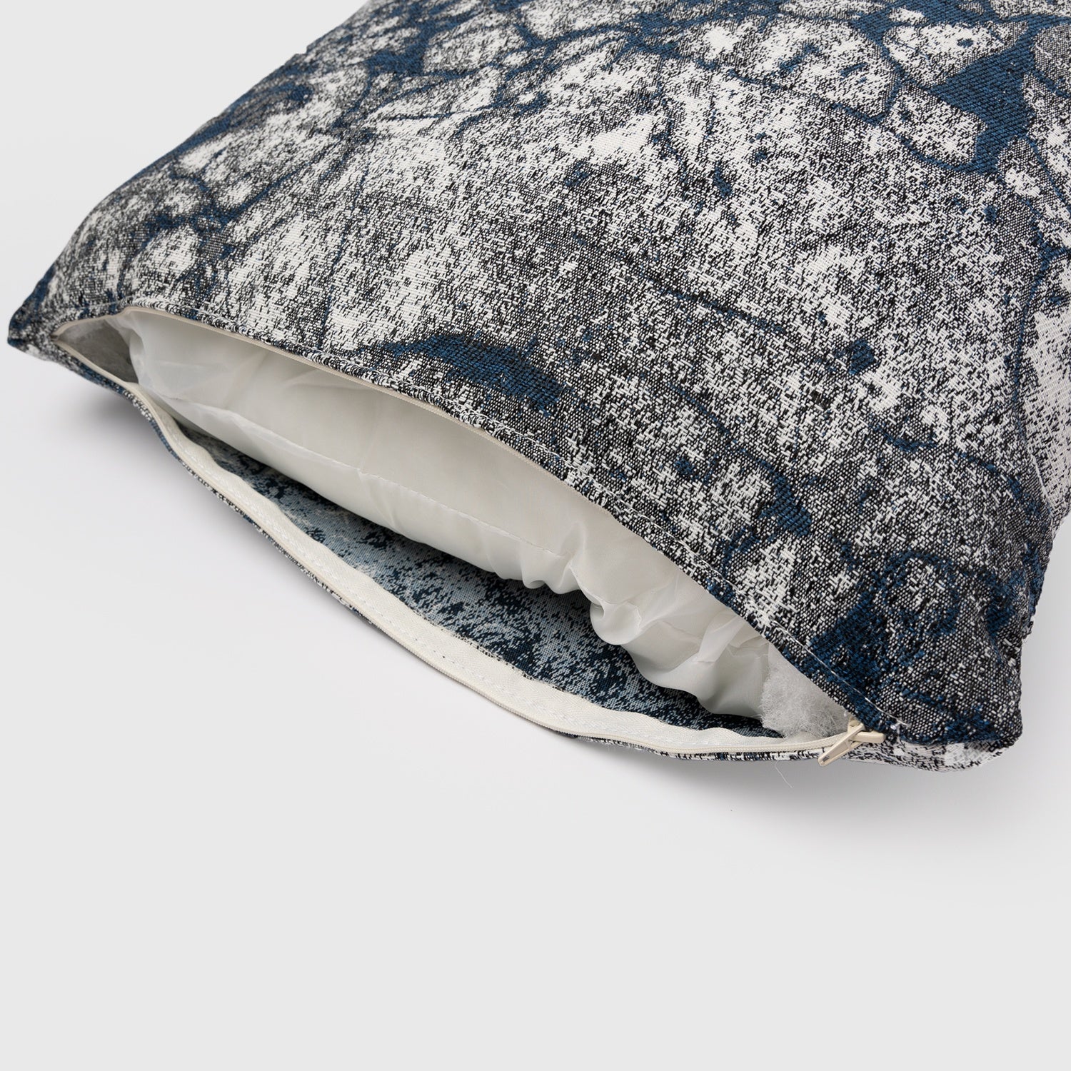 Marra Outdoor Cushion Marbling Pattern