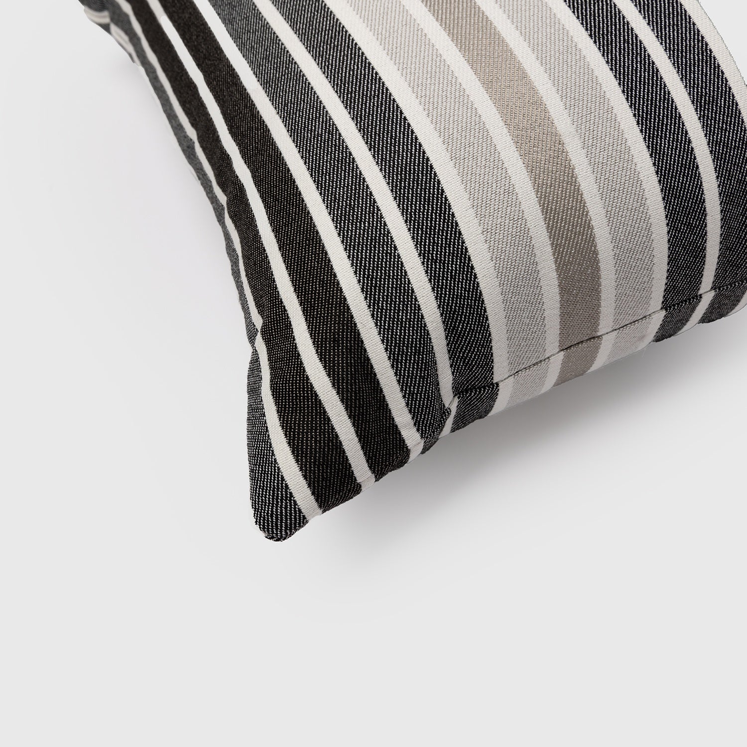 Marra Outdoor Cushion Parker Stripe Pattern