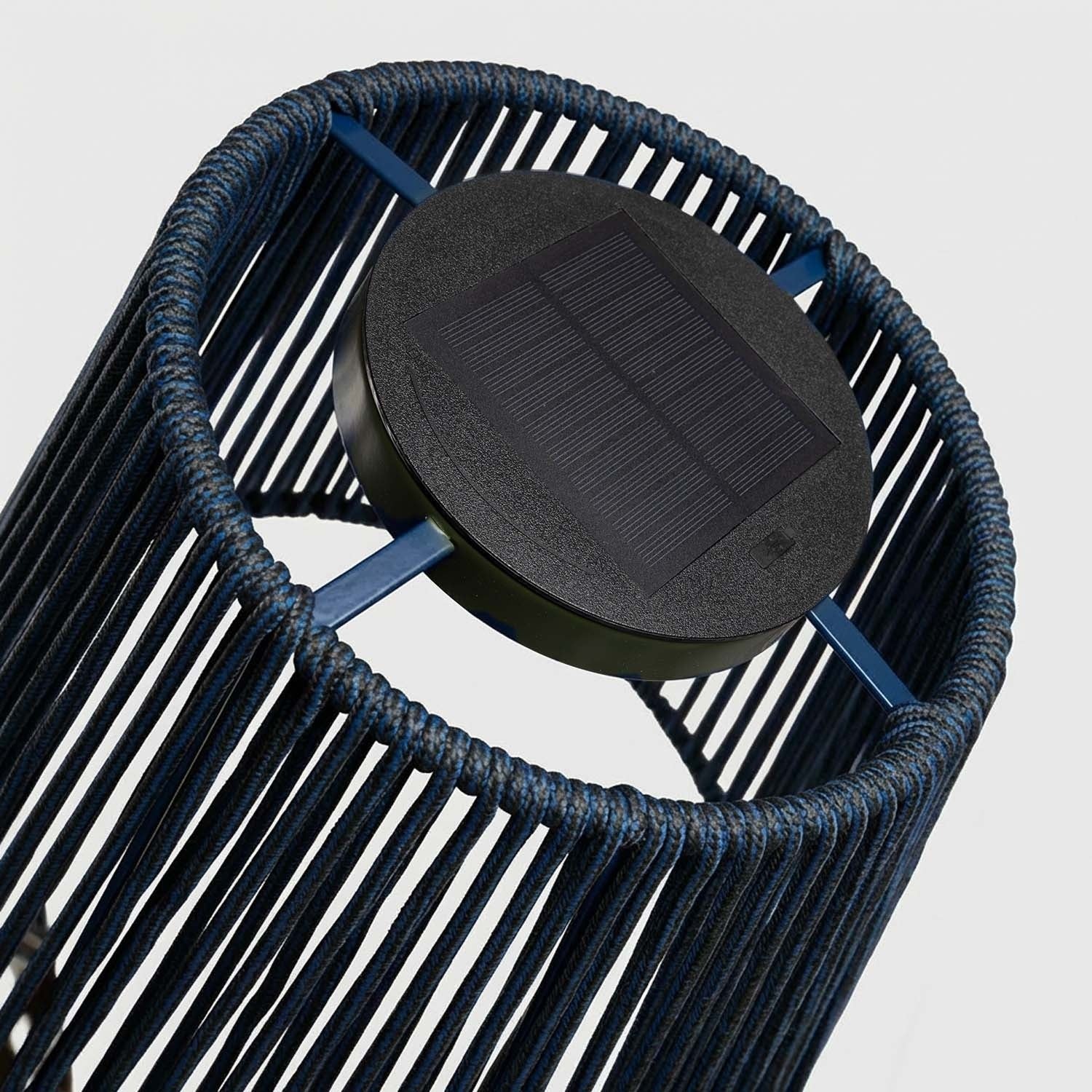 Ropelle Outdoor Solar Lamp