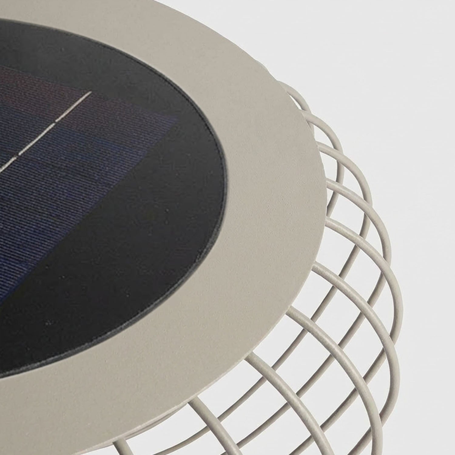Spheria Solar Globe Light
