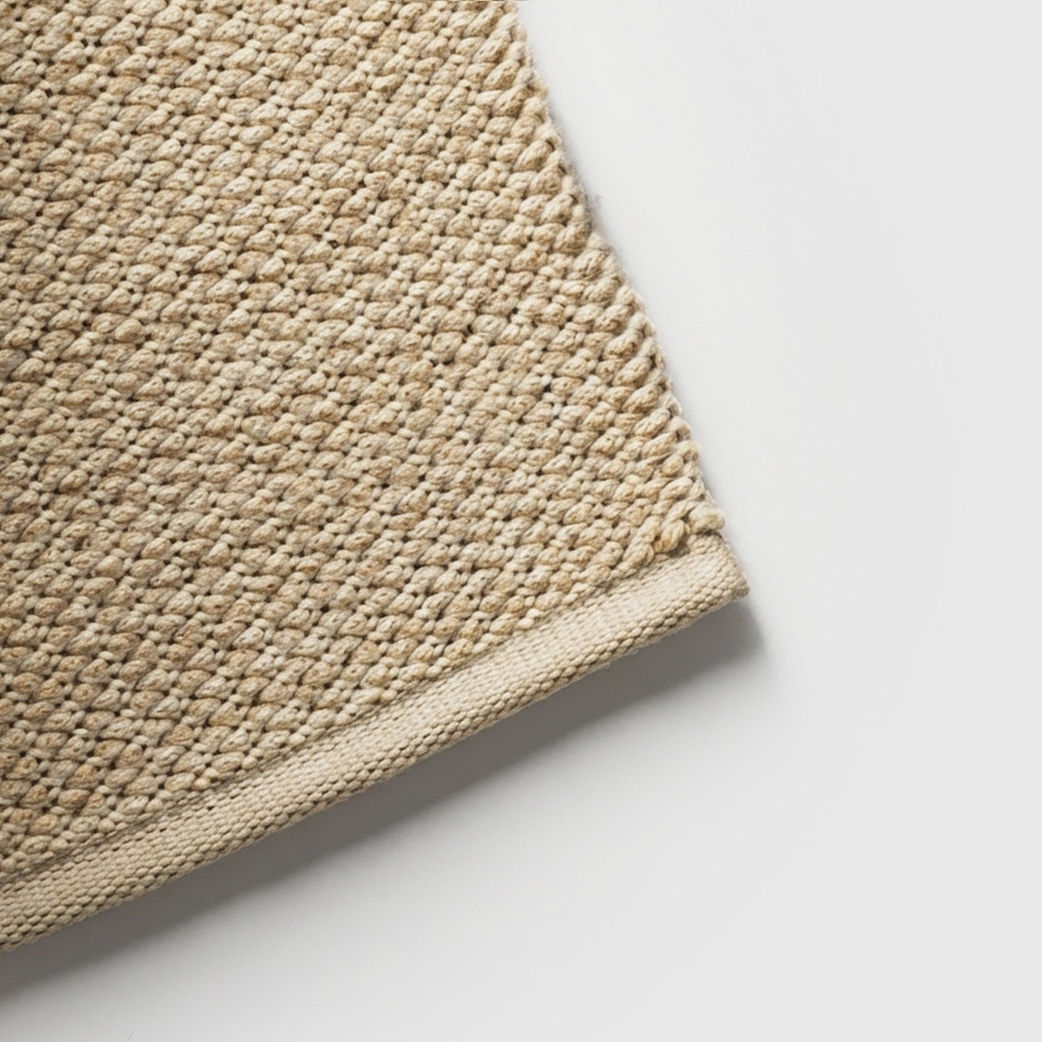 Tramelia Handwoven Outdoor Rug