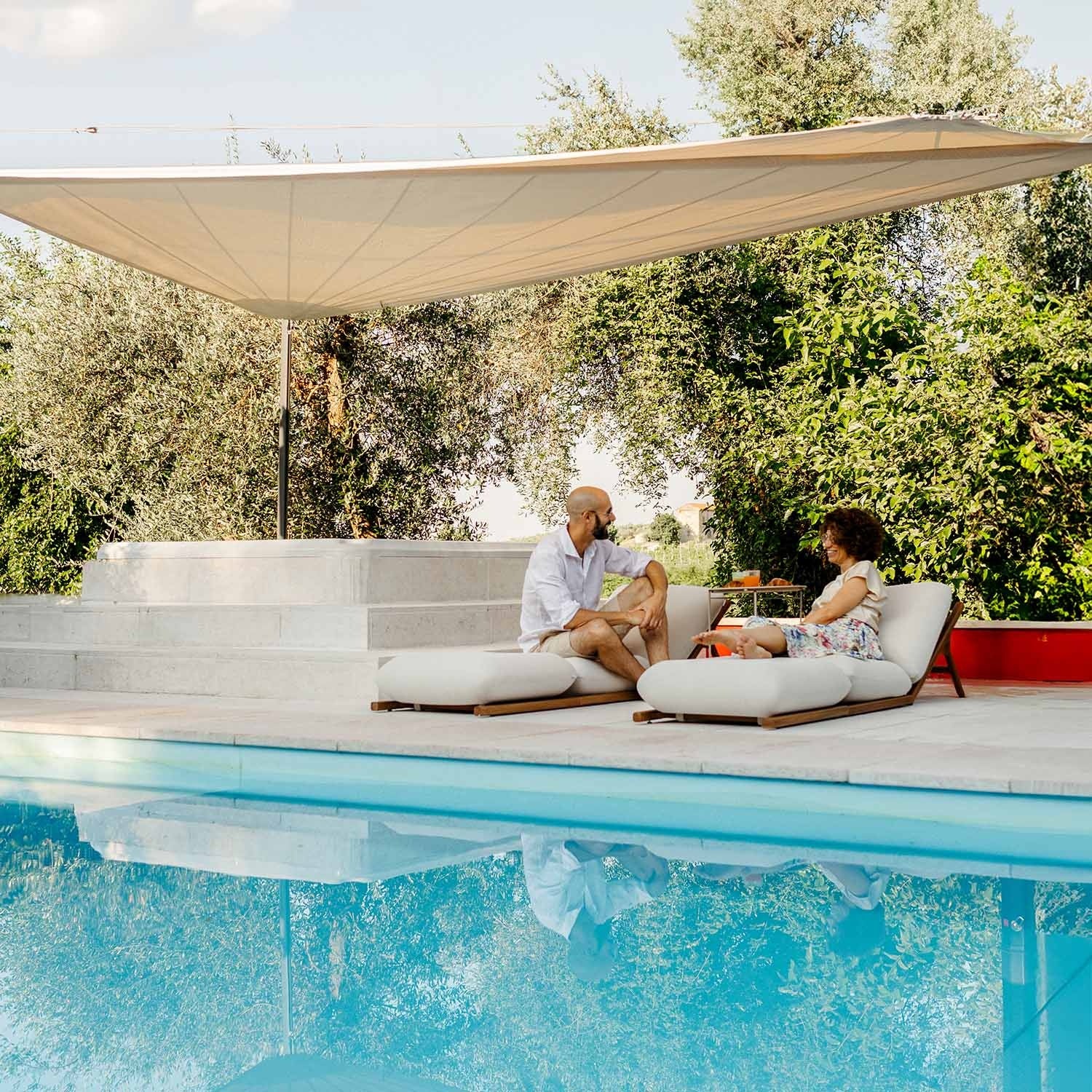 Tuga: Teak Sun Lounger